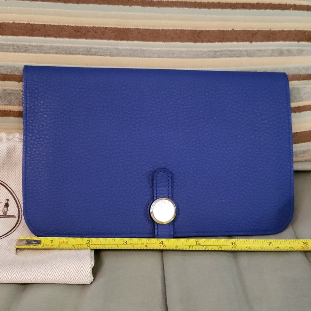 Hermes Dogon wallet  Pre-loved